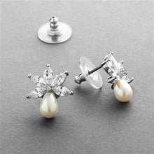Load image into Gallery viewer, Fresh Water Pearl and Cubic Zirconia Small Stud Earring