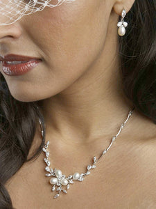 Freshwater Pearl and Cubic Zirconia Floral Leaf Necklace and Earring Set by the ring madam mar3041S
